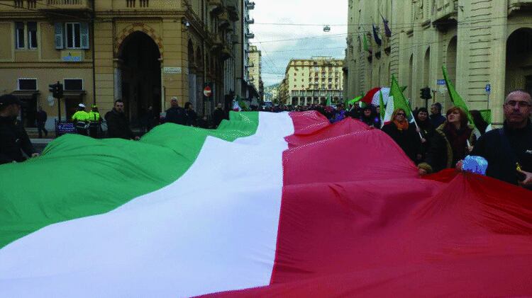 L'abbraccio degli spezzini