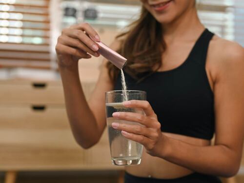 Collagene: gli effetti su pelle e articolazioni. Miracolo antietà o moda?