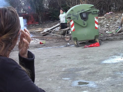 I rom di via Idro: "Non sgomberateci, vogliamo vivere così!"