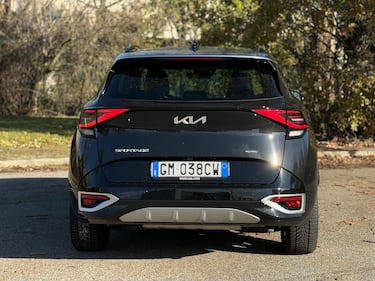 Kia Sportage PHEV: guarda la gallery del suv ibrido plug-in 13