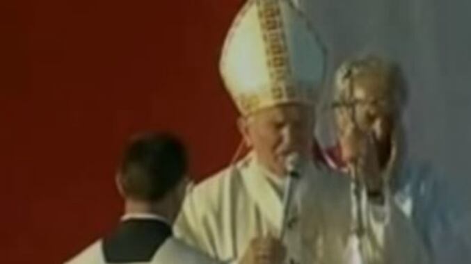 Se l'Osservatore Romano difende il repulisti di Giovanni Paolo II