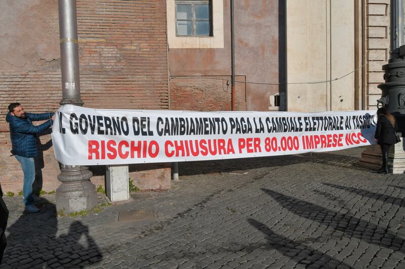 Ncc in protesta a Roma: tensione in piazza 7