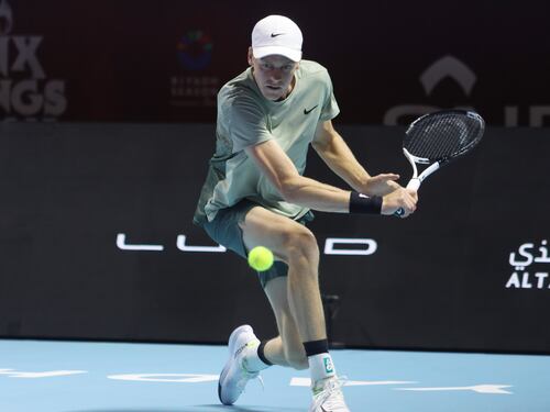 Six Kings Slam, Sinner vola in finale: Djokovic battuto in tre set