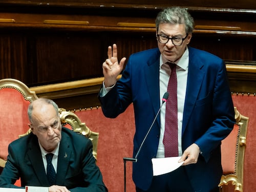 Manovra, dall’extra tassa salve le banche cooperative