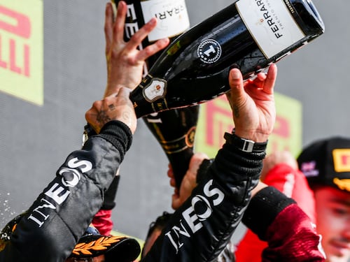 Insulti razzisti ad Hamilton dopo l'incidente con Verstappen