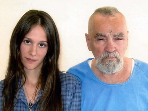 Usa, niente matrimonio per Charles Manson, lei voleva solo far soldi con il suo cadavere
