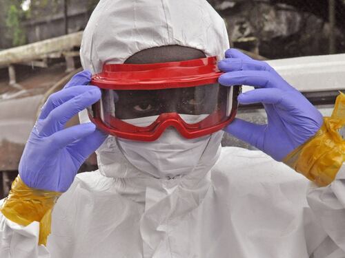 Secondo l'Oms sono oltre 2.900 le persone uccise dall'ebola in Africa
