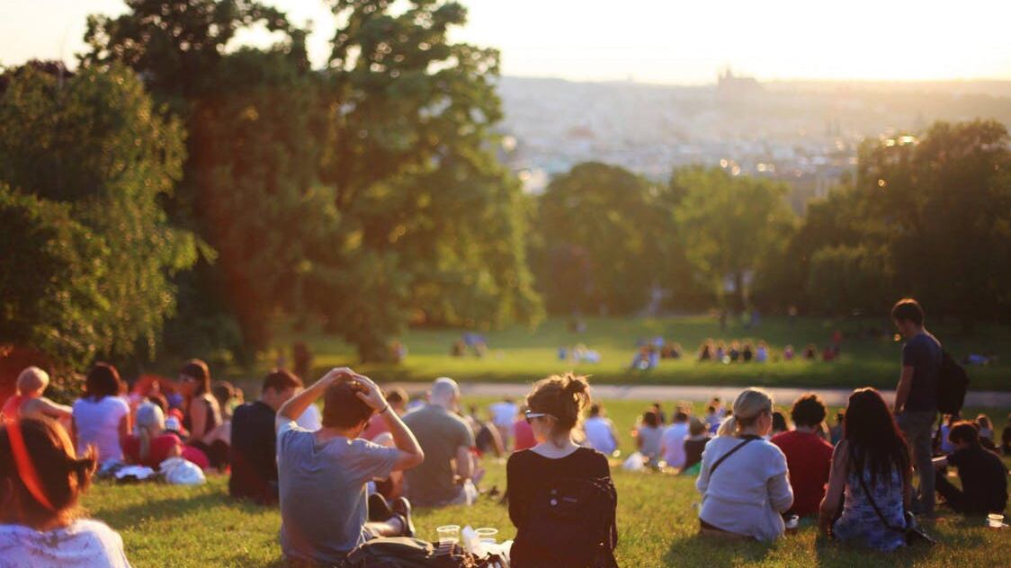 Estate in città: divertimento e relax con le vacanze a casa