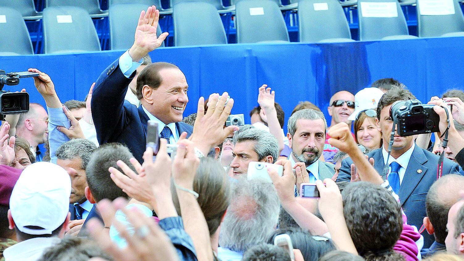 Cresce la tensione ad Arcore: Berlusconi teme il clima d'odio