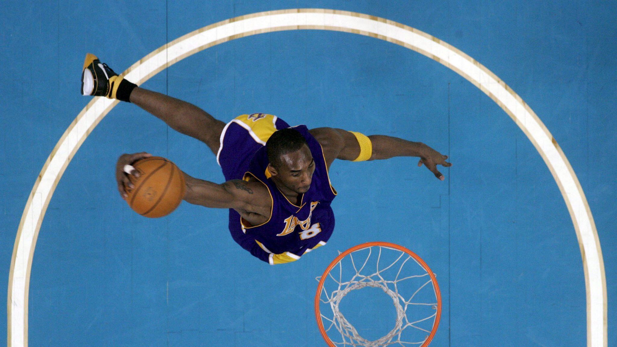 Nba, Kobe Bryant supera Michael Jordan: è il terzo miglior marcatore di tutti i tempi