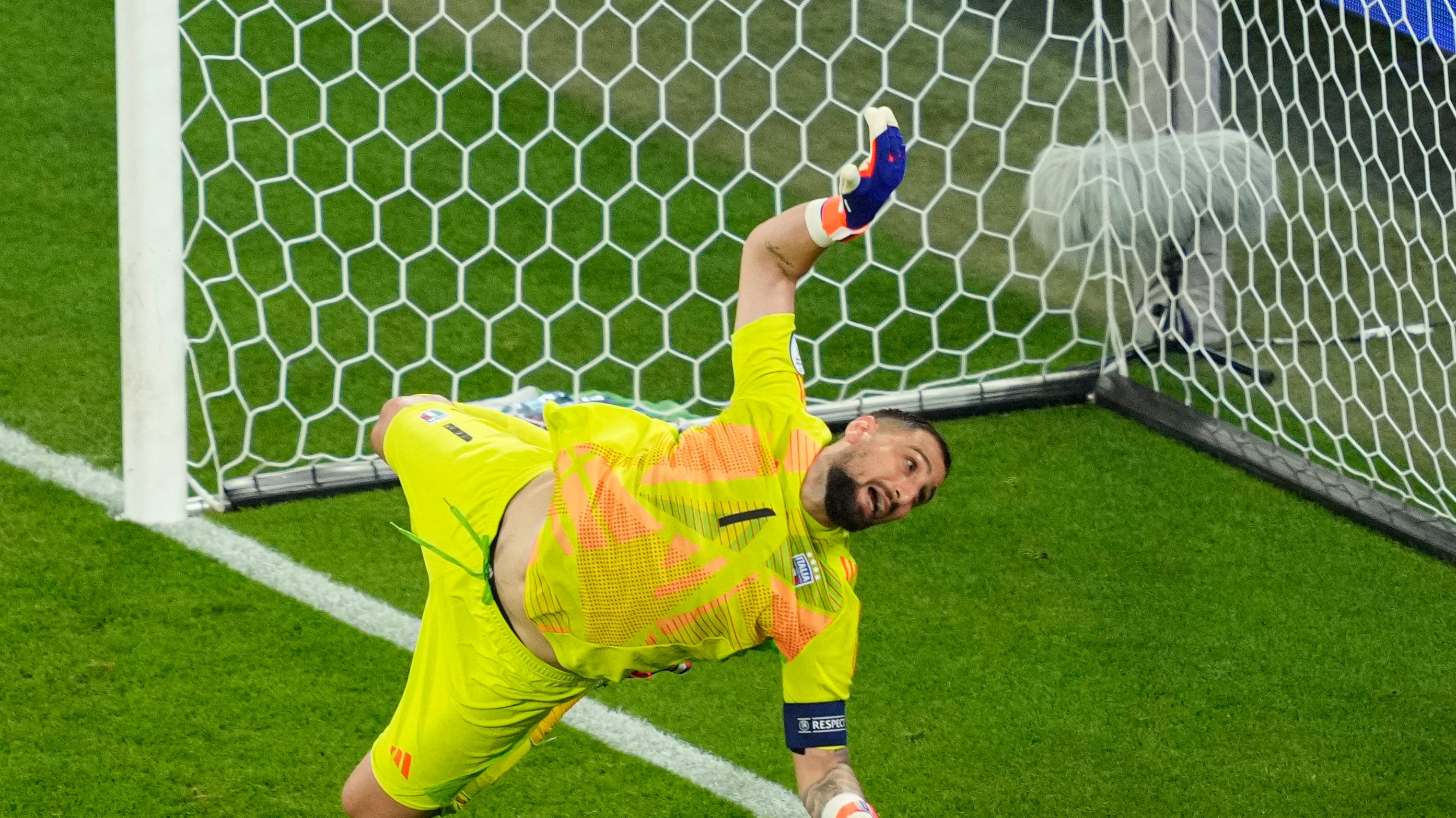 Capitan Donnarumma evita che sia un naufragio