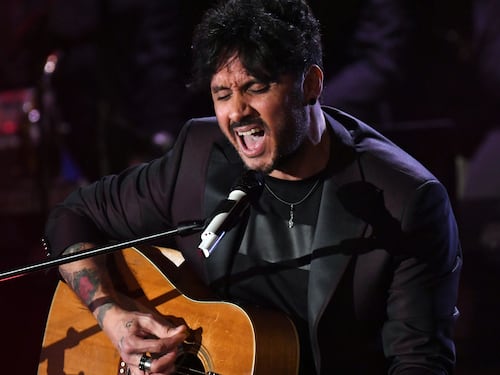 Fabrizio Moro: "Mi drogavo per staccarmi dalla realtà"