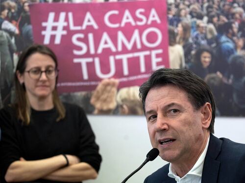 La fine "social" del M5s, il movimento nato sul web