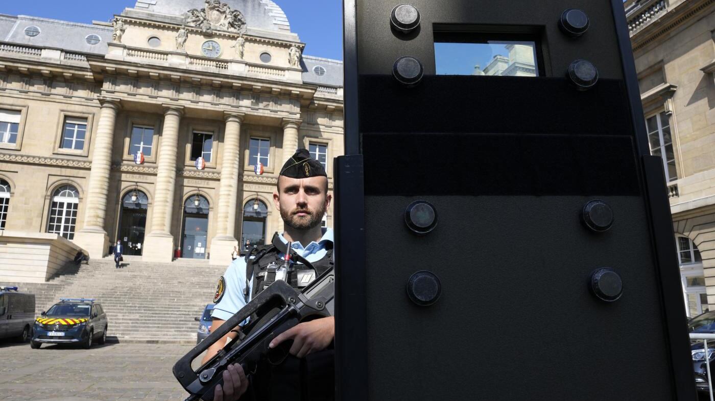 Francia, l'incubo che ritorna. I tre nodi che spaventano Macron