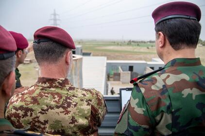 Generale Iannucci, il saluto ai contingenti nazionali in Kuwait e Iraq 8