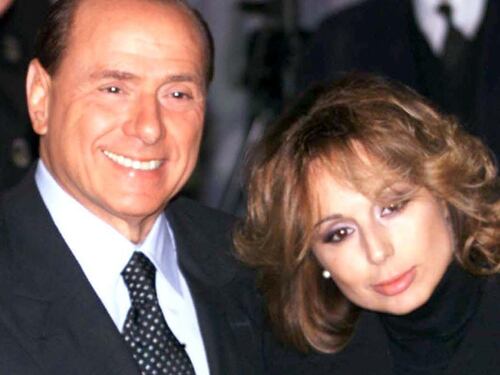 Caso Dell'Utri, Berlusconi va all'attacco