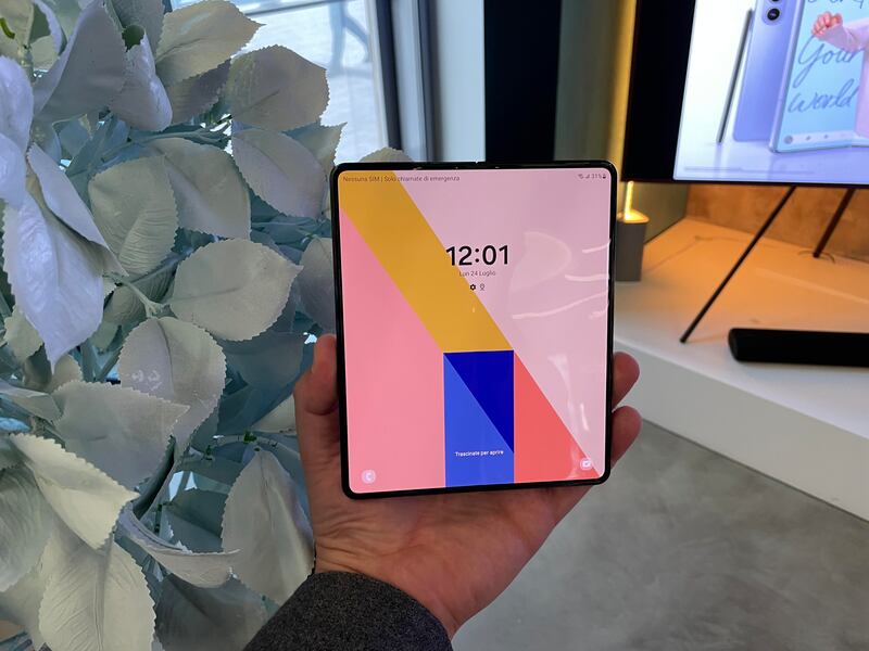 Samsung Galaxy Z Fold5, Z Flip5 e Watch6: guarda tutte le foto 1