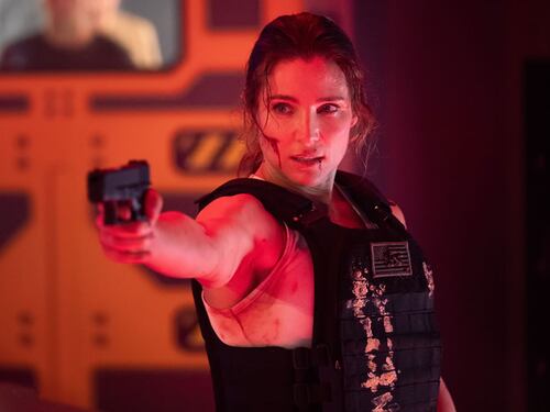 Su Netflix arriva “Interceptor”, godibile action sull’offensiva nucleare