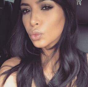 La sexy provocazione di Kim Kardashian su Instagram 11