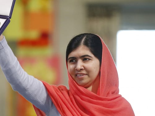 Pakistan, Malala torna a casa: "Mai stata così felice"