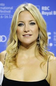 Kate Hudson in bikini nude look su Instagram 12