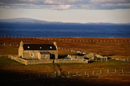 Foula, una splendida isola inglese per solo 30 abitanti 29