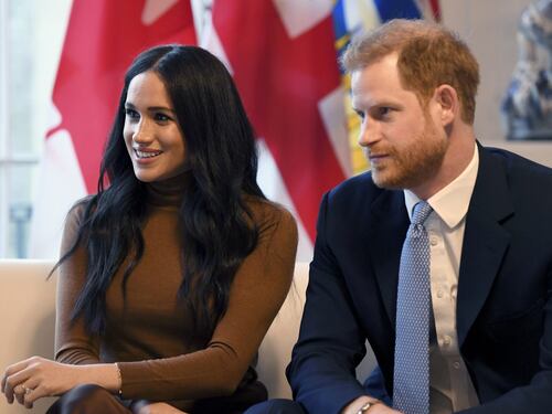 "Lo sai che Meghan sa doppiare?" Quell'incontro prima del divorzio da corte
