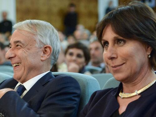 Così Pisapia spende e spande per profughi, rom e moschee