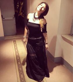 Cristina D'Avena: fisico scolpito in costume 8