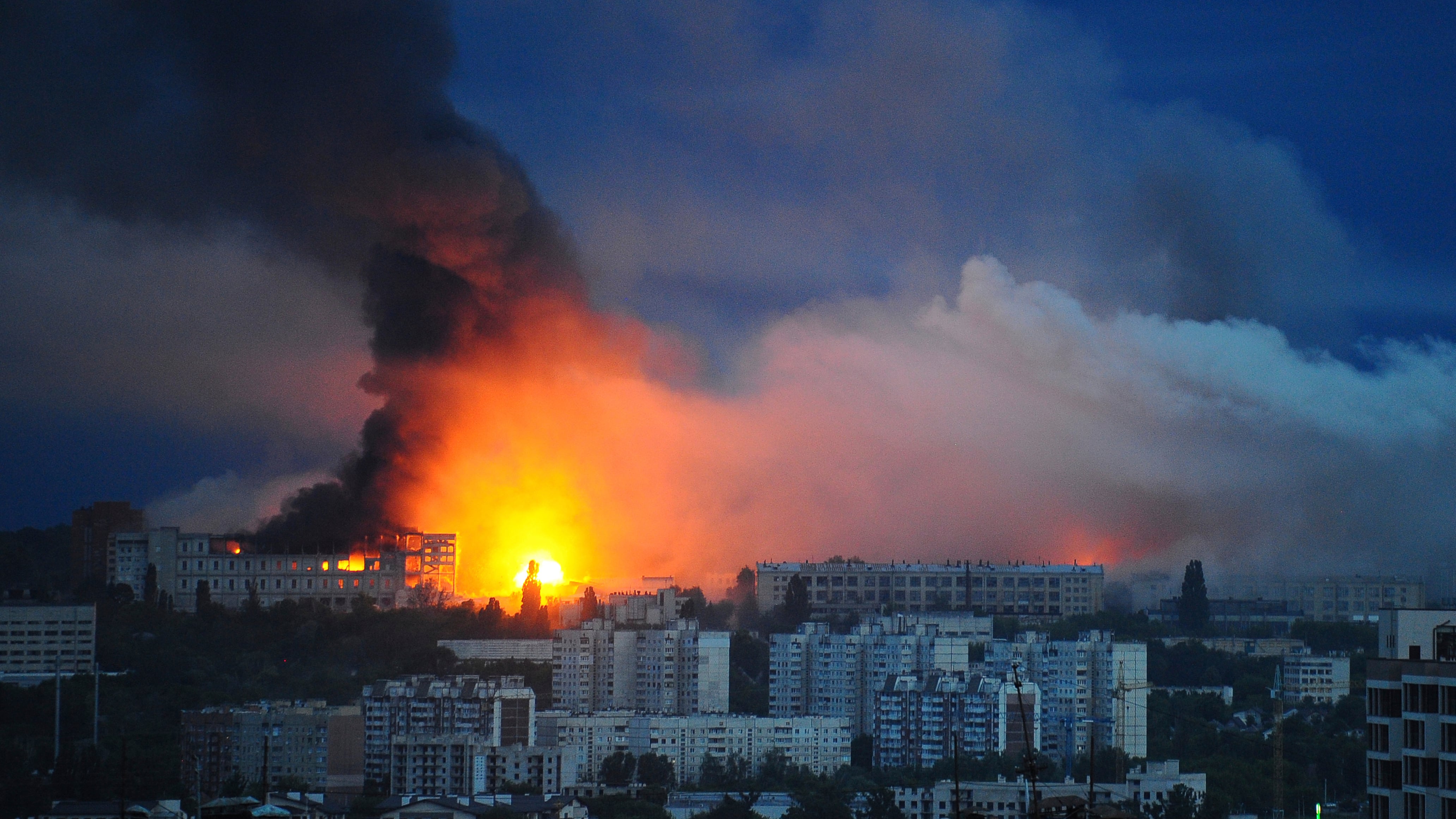 Mosca attacca sul Dnipro. Kiev: "Noi senza razzi Usa"