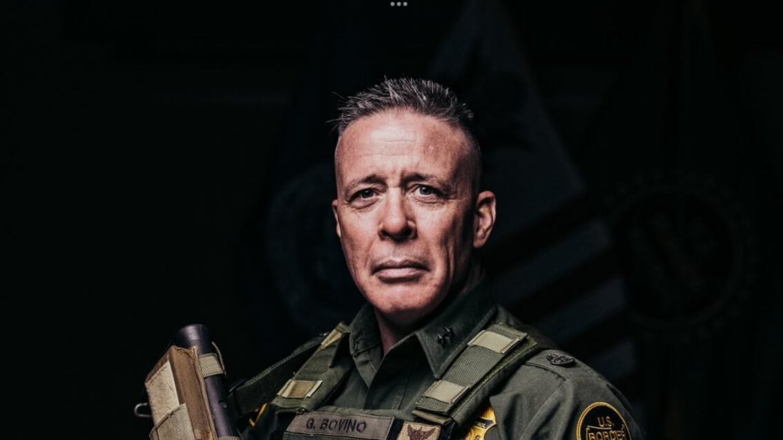 Ice, il crollo social di Gregory Bovino: azzerati i follower dopo il post di Trump