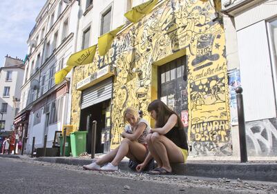 Parigi, a fuoco la sede francese delle Femen 1