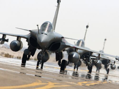 "I Rafale? Scommessa ad alto rischio..": i jet di Macron sotto esame in Asia