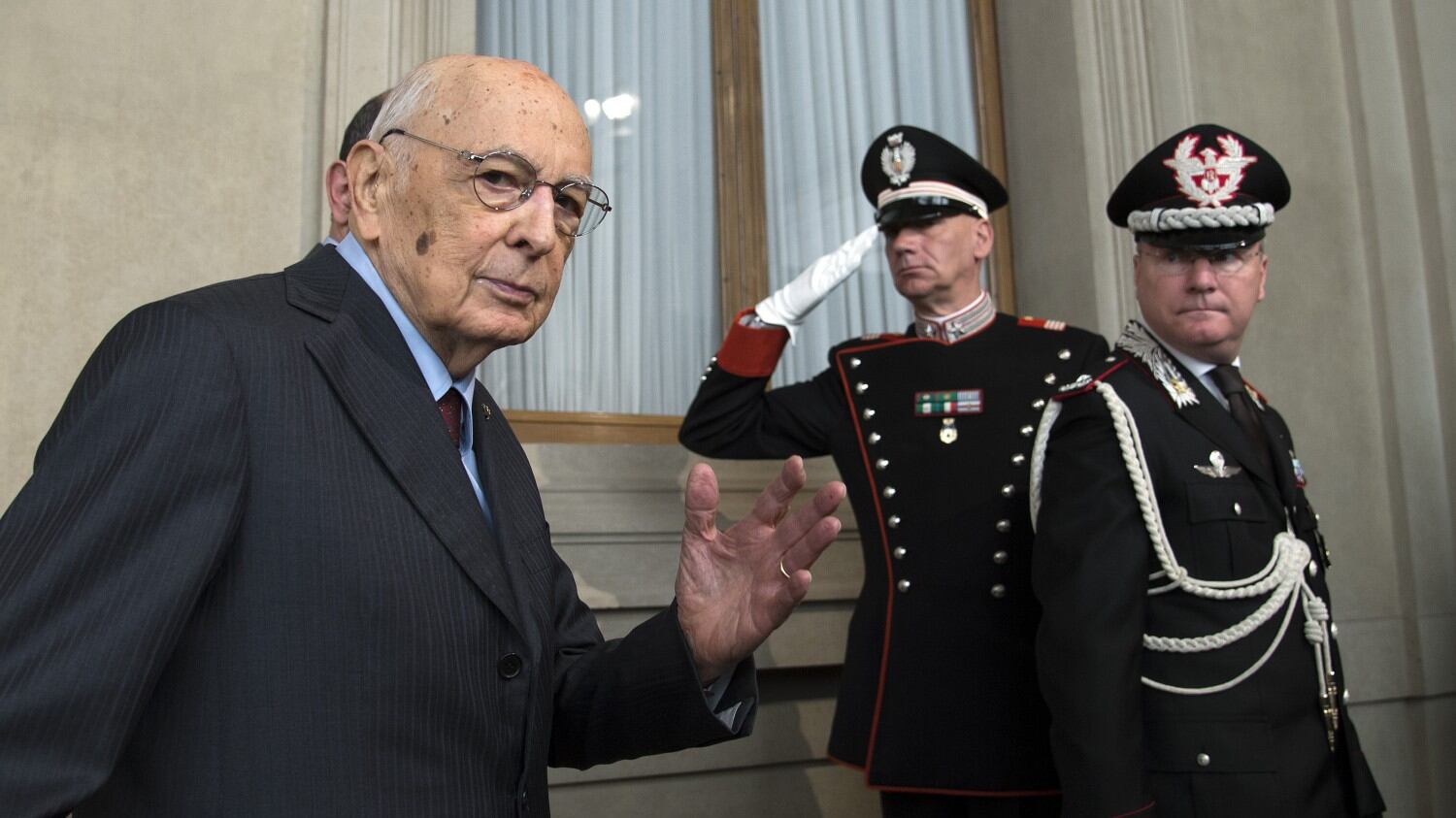 I soloni muti. Tranne Re Giorgio