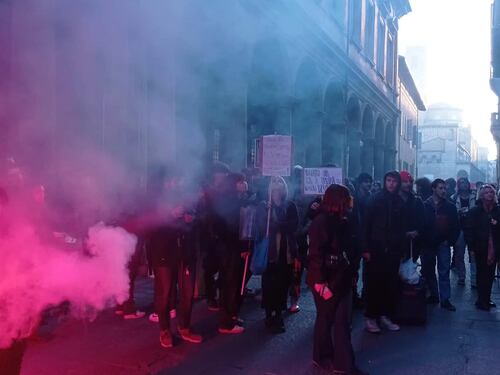 "Rivogliamo gli spazi che avevamo occupato": le minacce dei Collettivi