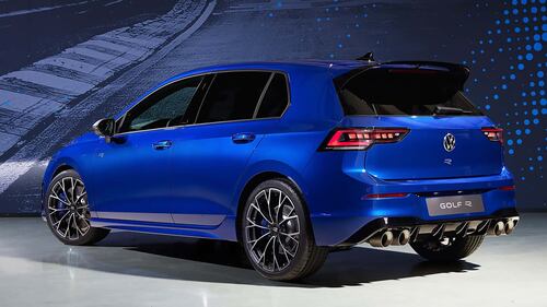 Volkswagen Golf R 2024, guarda tutte le foto 15