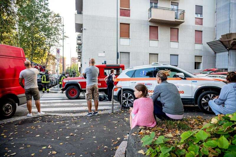 Milano, violenta esplosione in un condominio in piazzale Libia 5