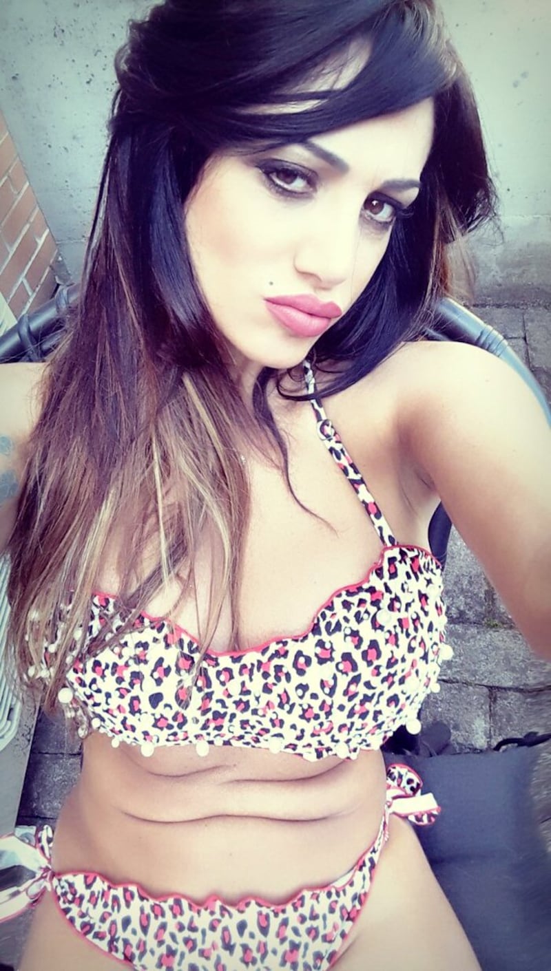 Marika Fruscio, curve sexy sui social: foto 38