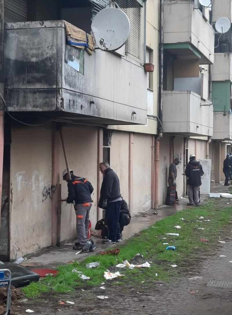 L'operazione della polizia in via Bolla  a Milano 9