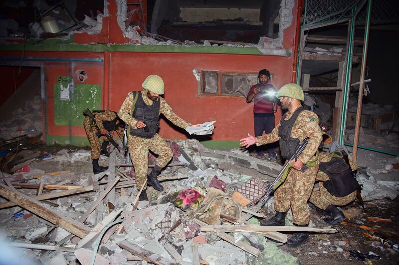 L'India bombarda il Pakistan: le immagini degli attacchi 8