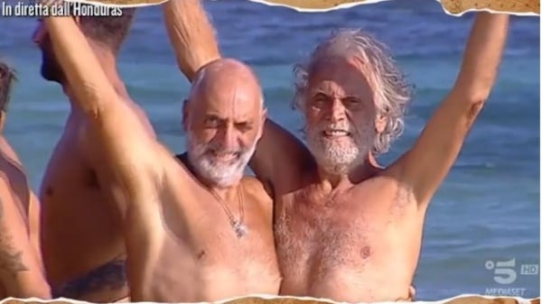 Isola dei Famosi, fine dell'amicizia tra Paolo e Riccardo?