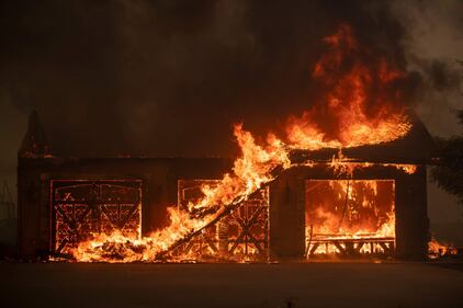 Inferno di fuoco in California 8