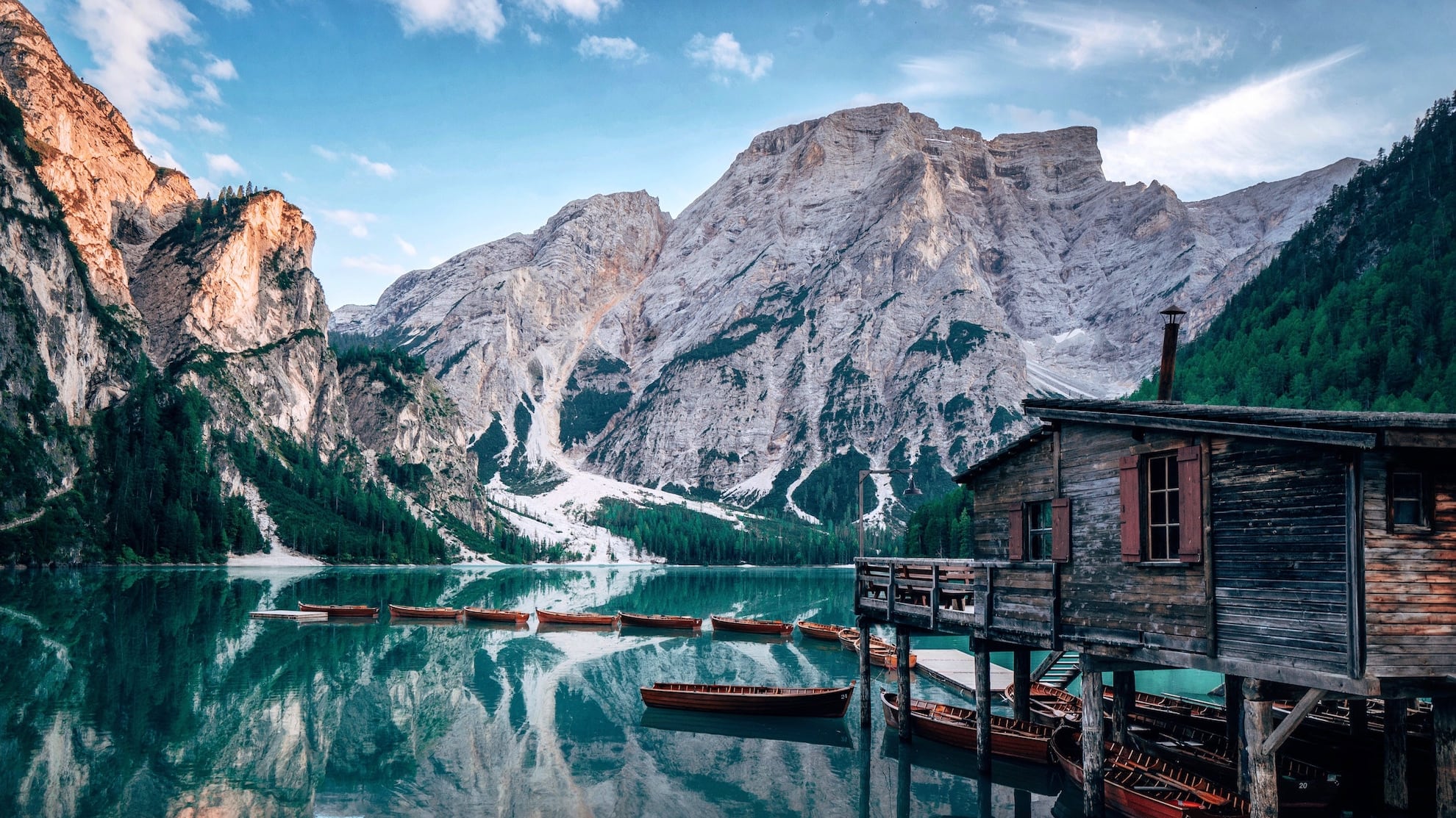 Lago di Braies, il paradiso alpino tra miti e leggende