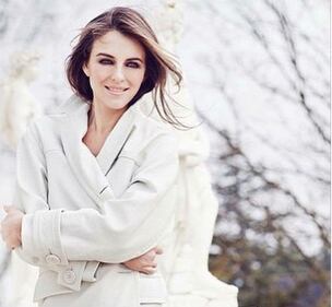 Liz Hurley e un corpo da favola 11