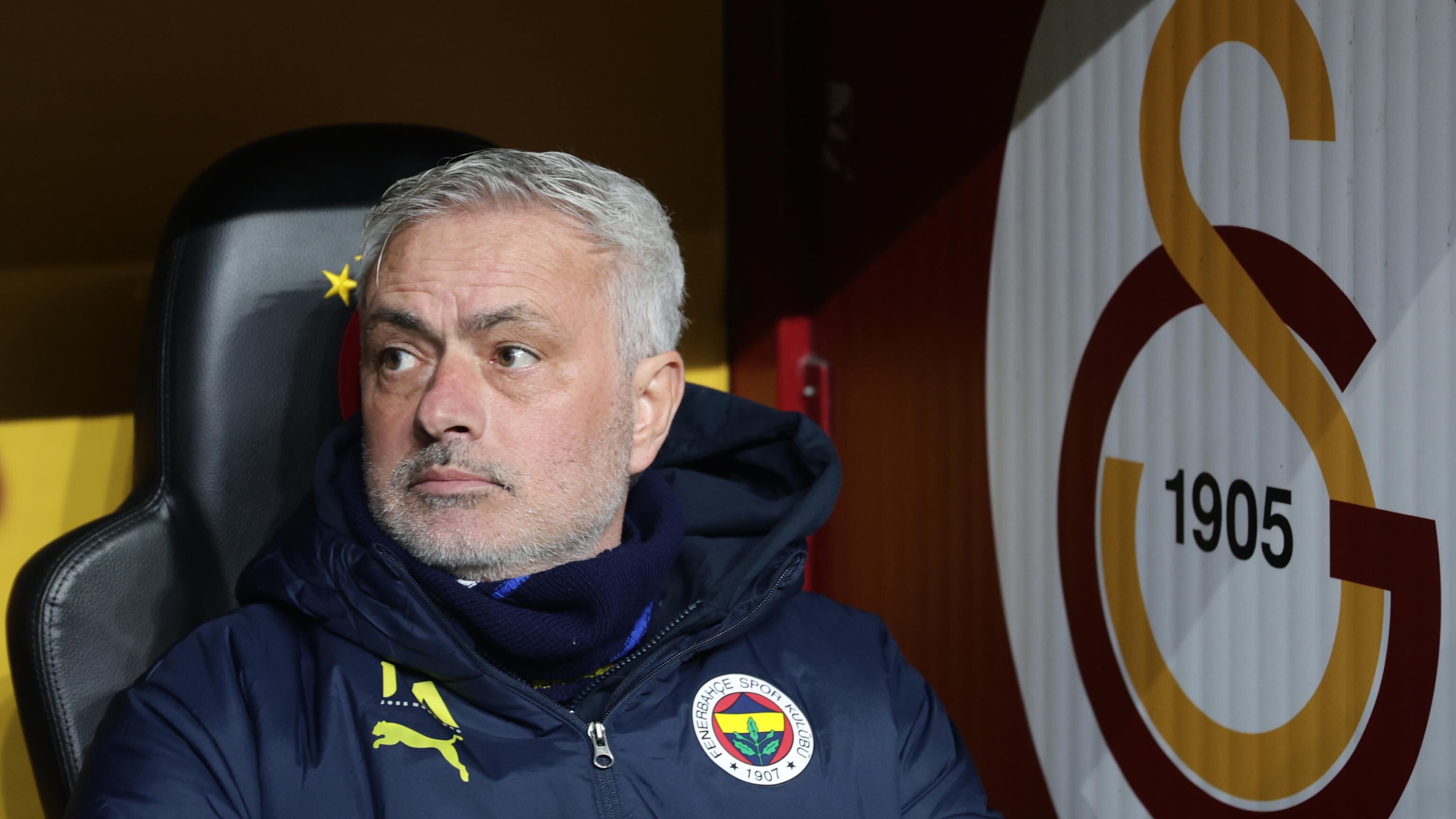 Il “salto della scimmia” costa a Mou 4 turni di squalifica