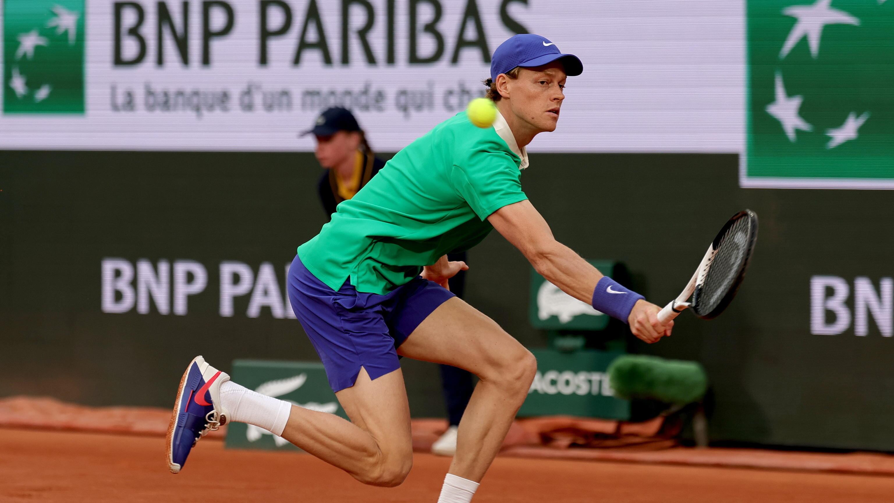 Roland Garros, debutto vincente per Sinner: Rinderknech battuto in 3 set