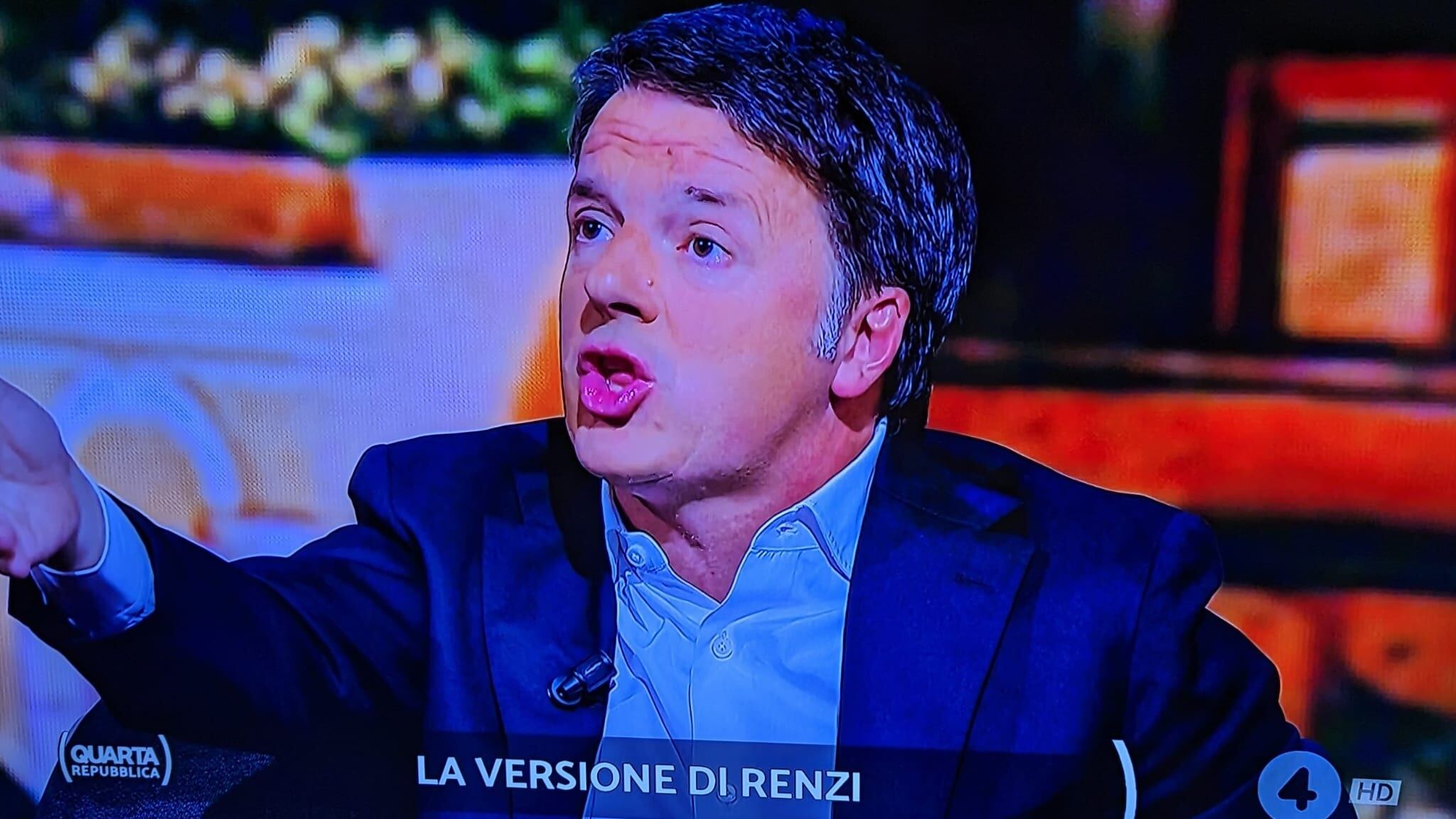 "Quando voleva le firme...". La stoccata di Renzi a Calenda