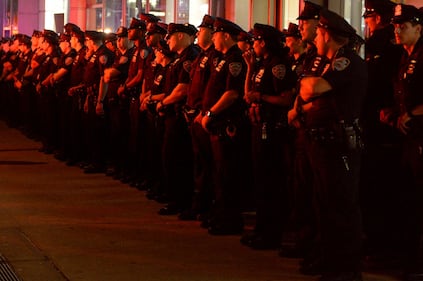 Esplode una bomba a New York: paura a Manhattan 16