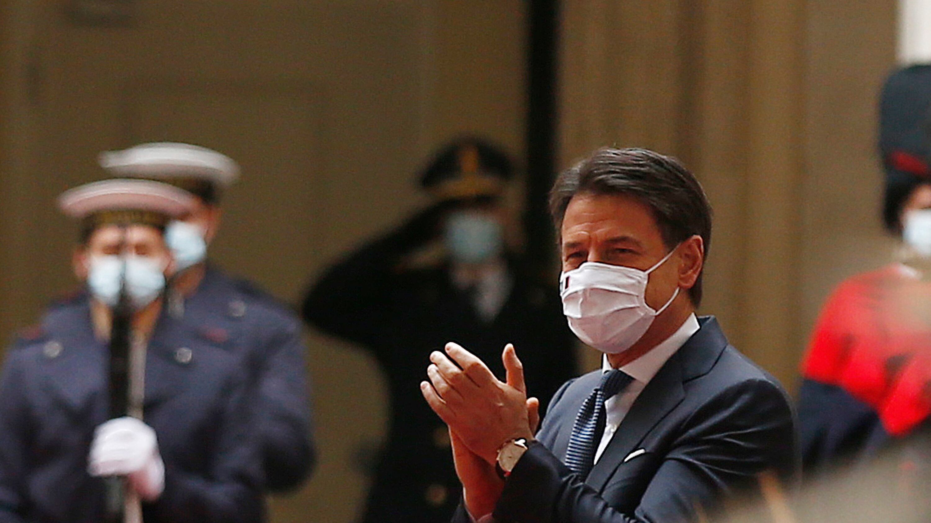 "Assurdo Conte leader senza essere iscritto al M5S"