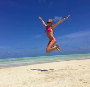 Federica Panicucci sexy alle Maldive 14
